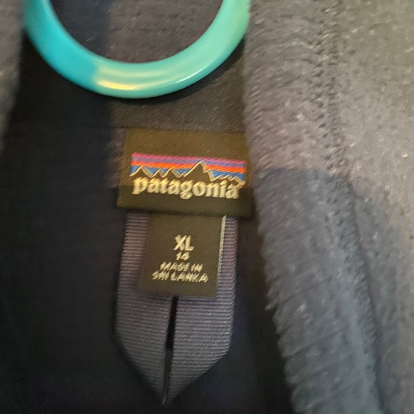 Patagonia boys full zip fleece - Picture 3 of 5